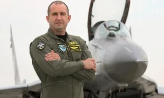 Излъга ли Румен Радев за F-16 ?