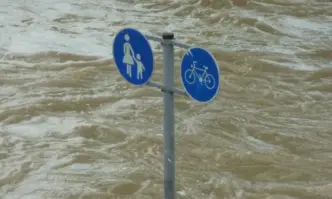 Внезапно наводнение в къмпинг в Северозападна Турция близо до границата