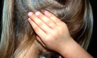 Майка на четиригодишно момиченце от Враца твърди че с детето