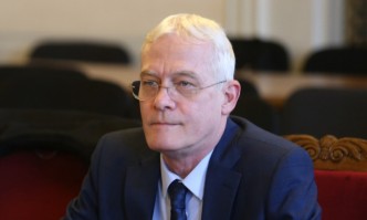 Националната здравноосигурителна каса НЗОК започва да отговаря за отпускане отчитане