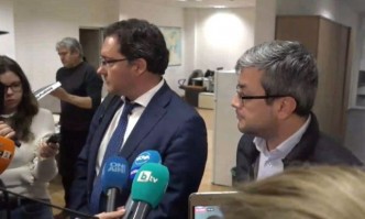 Това което се случва с в к Труд е изключително опасно