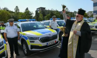 Днес вътрешният министър връчи ключовете на още 90 автомобила с