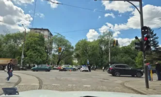 На столичния булевард Константин Величков е имало сблъсък между камион