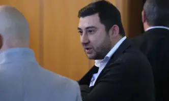 От Фейсбук профила на Карлос Контрера общински съветникПърва криза