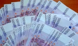 Митничари спипаха 290 000 евро, скрити от шофьор на автобус