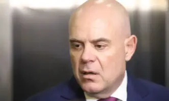 Бившият главен прокурор Иван Гешев обяви днес във видео чрез