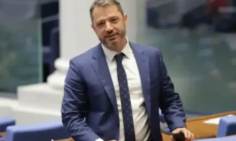 Депутатът от ГЕРБ СДС Делян Добрев написа писмо отговор до лидера на