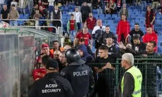 Вижте подробностиДисциплинарната комисия наказа ЦСКА с 3 мача без публика