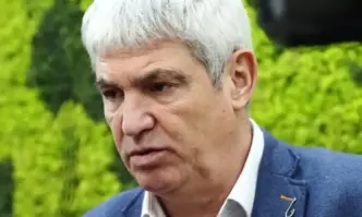 Бюджетът е напрегнат с трудноизпълними приходи които са завишени със