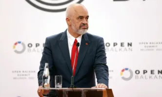 Албания прекратява дипломатическите отношения с Иран и нареди на иранските