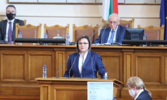 Реалистично е следващата седмица да бъде подписано коалиционното споразумение коментира