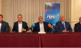 Имената на Димитър Николов и Живко Тодоров кметовете на Бургас и Стара Загора