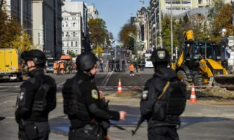 Най малко три експлозии са били чути в украинската столица Киев