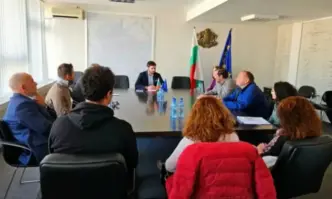 Гражданите които месеци наред протестират заради ремонта на ул Опълченска