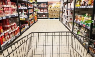 Олиото вече е с нова цена Литър от течността вече