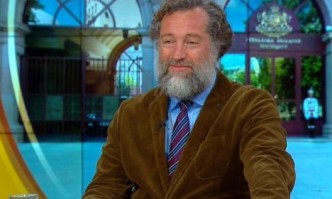 Войната е твърде сериозно нещо за да я оставим на