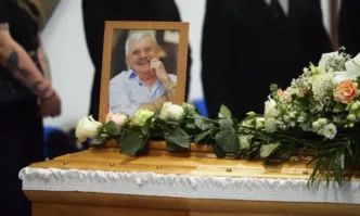 Близки приятели ръководители бивши и настоящи спортисти и треньори се