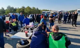 Протестиращите миньори и енергетици ще обявят в четвъртък докога ще