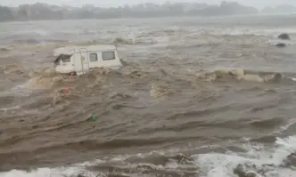 Протича евакуация на къмпингите Арапя Нестинарка и село Лозенец Това