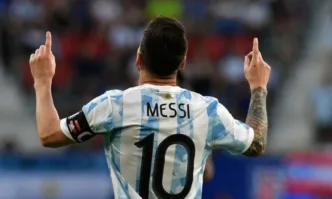 Вижте подробностиЗвездната двойка се присъедини към помощите от цял свят