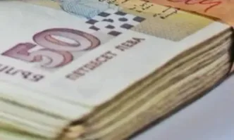 Огромни суми под формата на бонуси са си раздавали управители