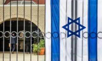 Офицер на САЩ се самозапали пред израелското посолство във Вашингтон