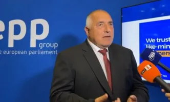 България върви много уверено по пътя към еврозоната и това