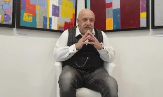 Изобразителното изкуство ми помага да се съхраня да запазя цветността