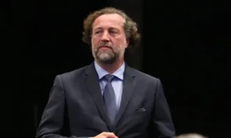 Общият интерес към властта изтри всякакви червени линии между ПП