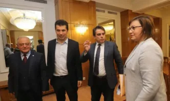 ДСБ оценява служебните правителства на Радев като опасни за демокрацията