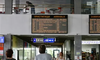 Поради възникнала повреда във временната маршрутно компютърна централизация на Централна гара