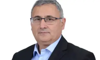 Зарко Маринов обаче продължава да си купува скъпи коли и