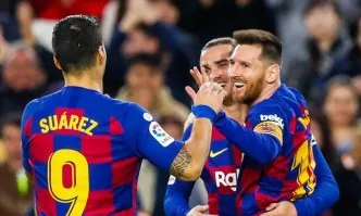 Барселона завърши годината с лесен домакински успех