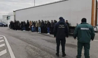 Български и румънски граничари заловиха 42-ма мигранти на Видин – Калафат (СНИМКИ)