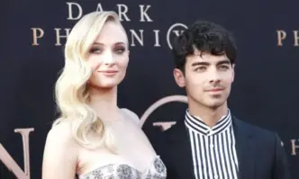 Актрисата Софи Търнър и певецът Джо Джонас успяха да се