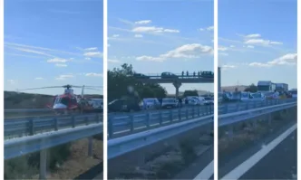 Тир блъсна няколко автомобила на Тракия, въздушна линейка кара ранените в болница