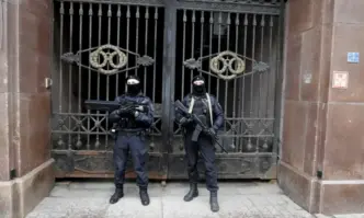 Русия е арестувала двама журналисти които са работили с международни