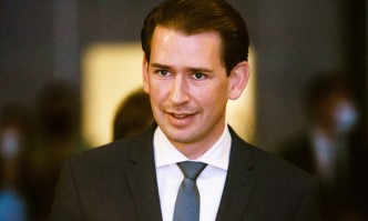 Бившият австрийски канцлер съобщи в социалните мрежи че приятелката му