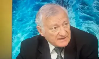 Тази теория коментира капитанът I ранг о з Васил Данов