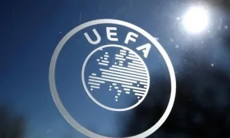 УЕФА обмисля националните отбори да играят по три мача есента