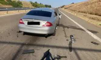 Двама мъже и жена са с наранявания при катастрофа станала