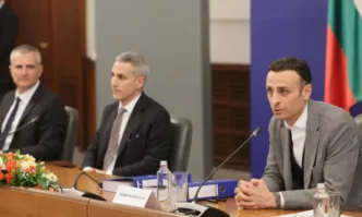 За какво е министърът след като анализ на спорта прави