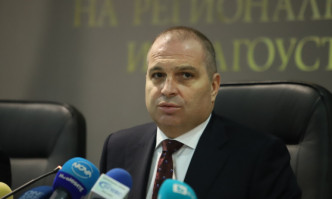Гроздан Караджов даде на прокуратурата доклада за пътните ремонти