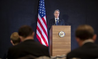 САЩ затварят посолството си в украинската столица Киев Това обяви