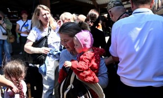 Транспортирането на украински бежанци от Черноморието към вътрешността на страната