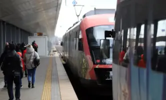 Закупуването на още 10 нови електрически локомотива ще допринесе за