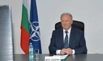 Външният министър на среща на НАТО: България ще приеме до 70 афганистанци