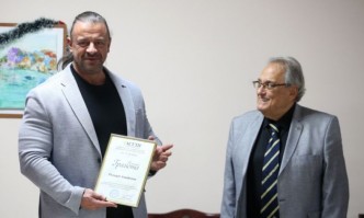 Председателя на Българската асоциация на заведенията Ричард Алибегов бе награден