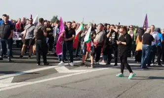 Извънредна среща в Народното събрание между протестиращите и властта На