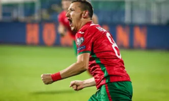 Футболистът на Ботев Пловдив и български национал Тодор Неделев отново